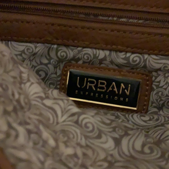 Urban expressions crossbody - Picture 3 of 5